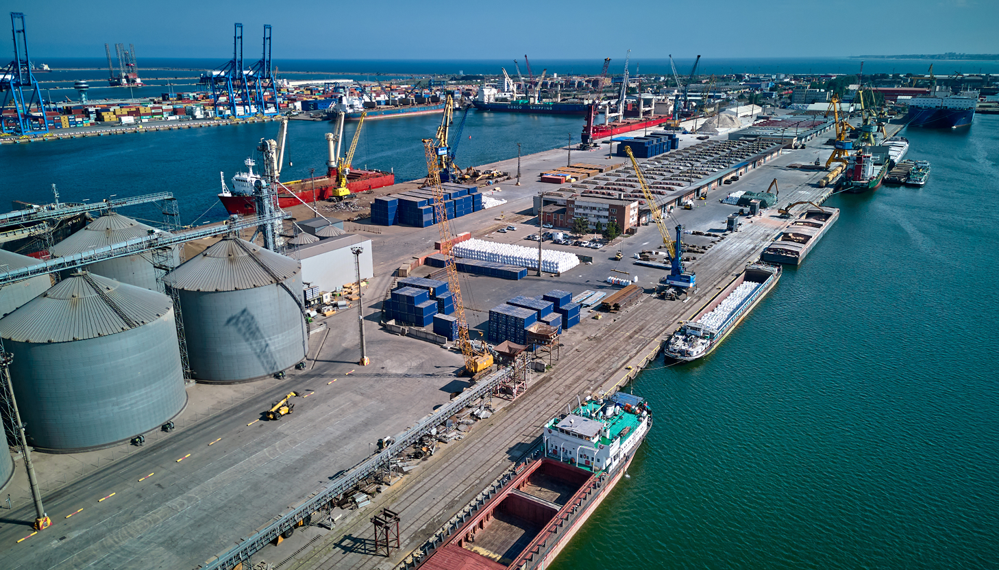 Ports are increasingly investing in electrification as a long-term solution to reduce greenhouse gas emissions and improve infrastructure